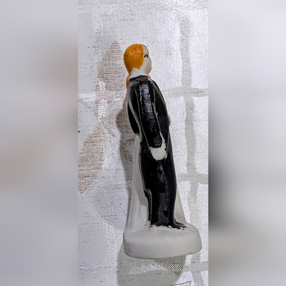 Vintage Classic Black and White Wedding Cake Topper Figurine - Picture 2 of 4